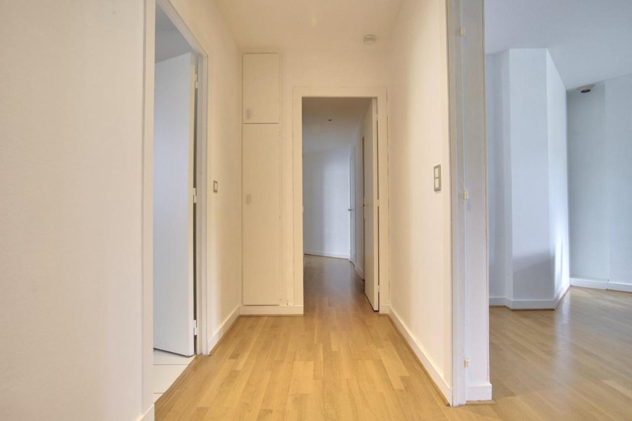 2 Bedrooms Tour Eiffel Breteuil París Exterior foto